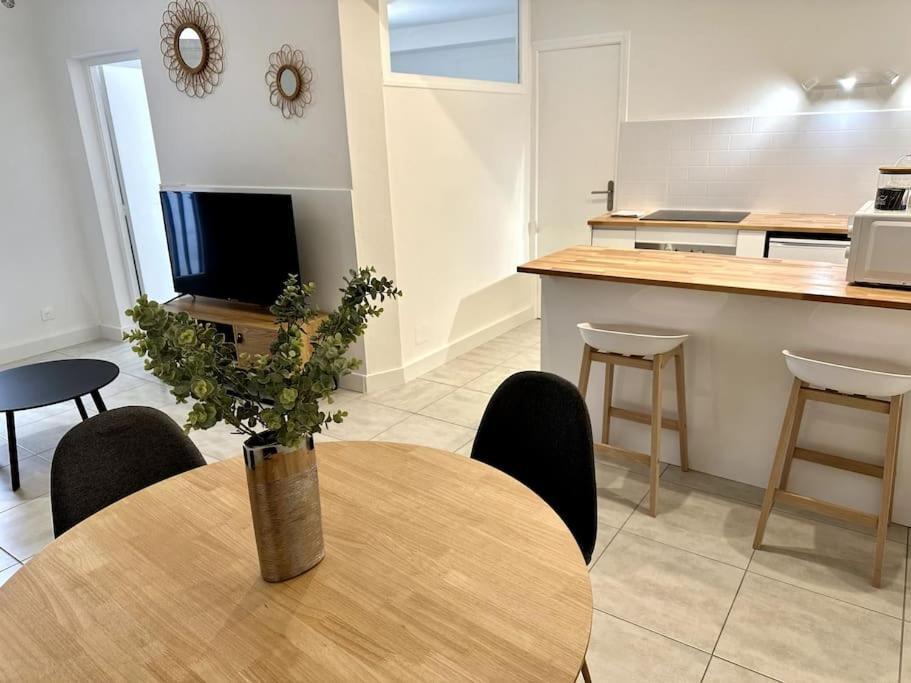 Apartamento Le Nid Douillet Nimes Exterior foto